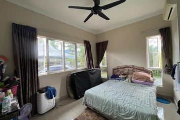 Kampung Sugud Bungalow House 