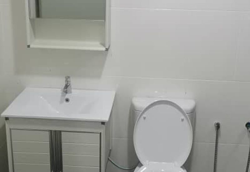 D' Golden Gate Condominium Kobusak