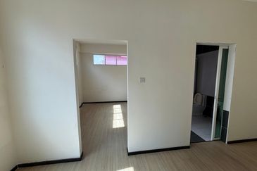 Taman Ceriamas 118 Semi Detached Putatan Bare Unit