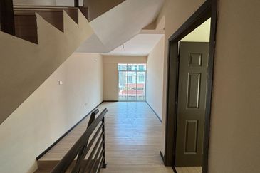 Taman Ceriamas 118 Semi Detached Putatan Bare Unit