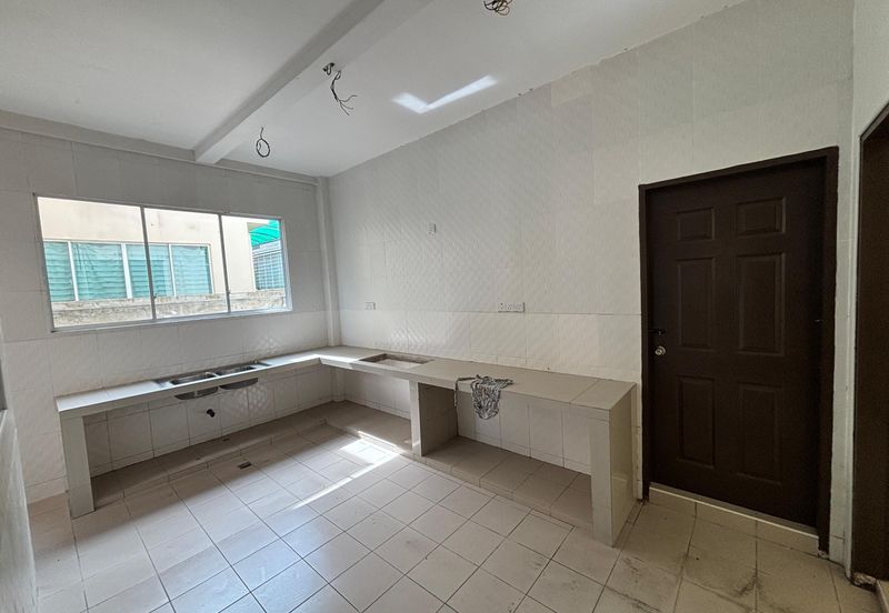 Taman Ceriamas 118 Semi Detached Putatan Bare Unit