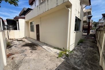 Taman Ceriamas 118 Semi Detached Putatan Bare Unit