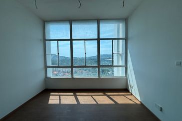 One sulaman platinum tower Seaview 700sqft