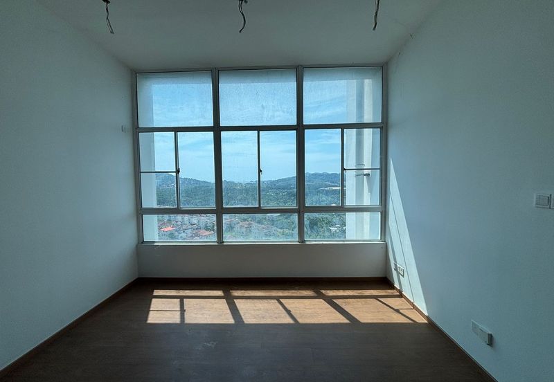 One sulaman platinum tower Seaview 700sqft