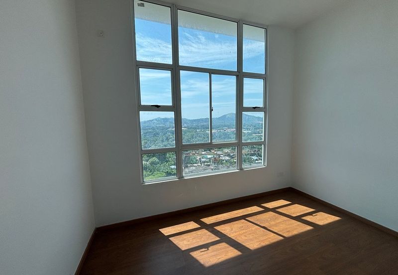 One sulaman platinum tower Seaview 700sqft