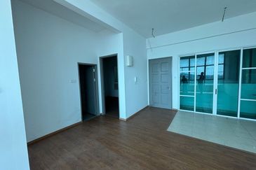 One sulaman platinum tower Seaview 700sqft