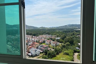 One sulaman platinum tower Seaview 700sqft