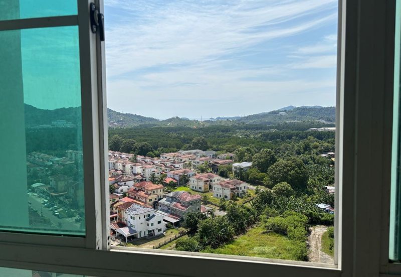 One sulaman platinum tower Seaview 700sqft