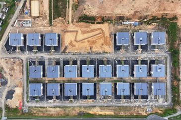 Armani Business Park Warehouse , Sepanggar port 