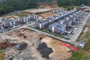 Armani Business Park Warehouse , Sepanggar port 