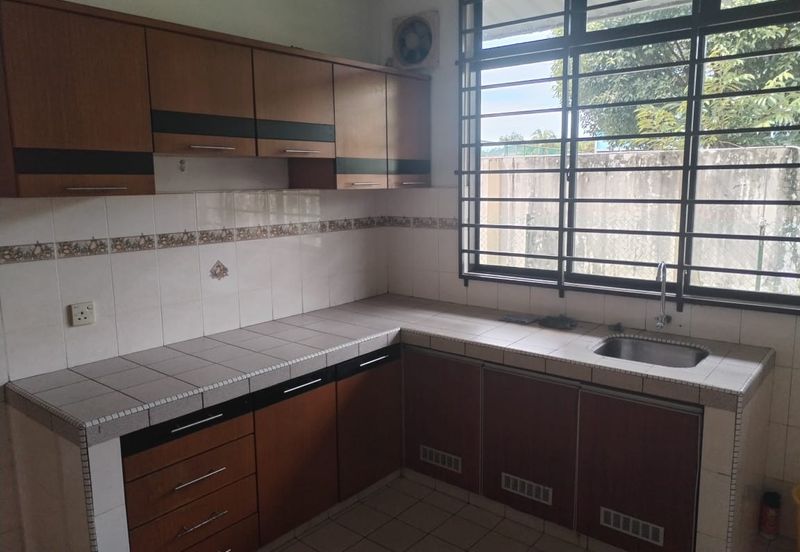 Taman Amansutra Double storey Kolombong Townhouse