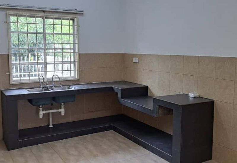 Taman Kingfisher Sulaman Intermediate