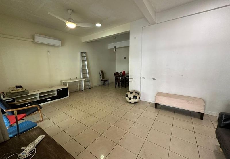 Taman Kingfisher Sulaman Intermediate