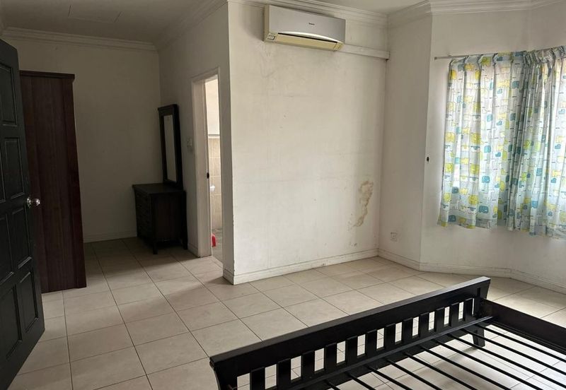 Taman Kingfisher Sulaman Intermediate