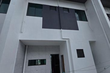 Taman Fabulous garden Double Storey| Benoni | Papar