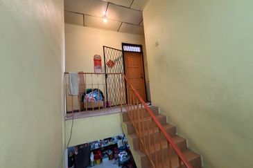 Taman Baginda Corner Double storey Towering Penampang