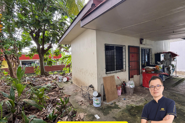 Taman Baginda Corner Double storey Towering Penampang