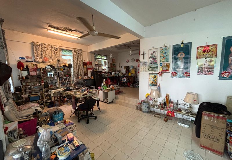 Taman Baginda Corner Double storey Towering Penampang