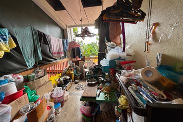 Taman Baginda Corner Double storey Towering Penampang