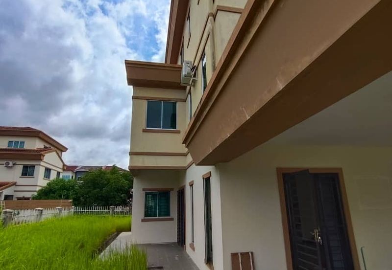 Taman Kingfisher sulaman Semi Detached For rent