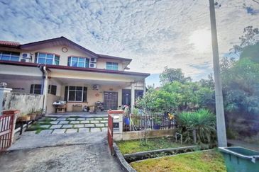 Taman Millenium Kingfisher Corner