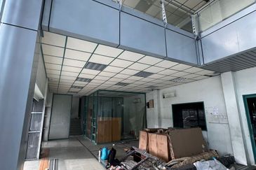 Kolombong warehouse for rent 9000 sqft