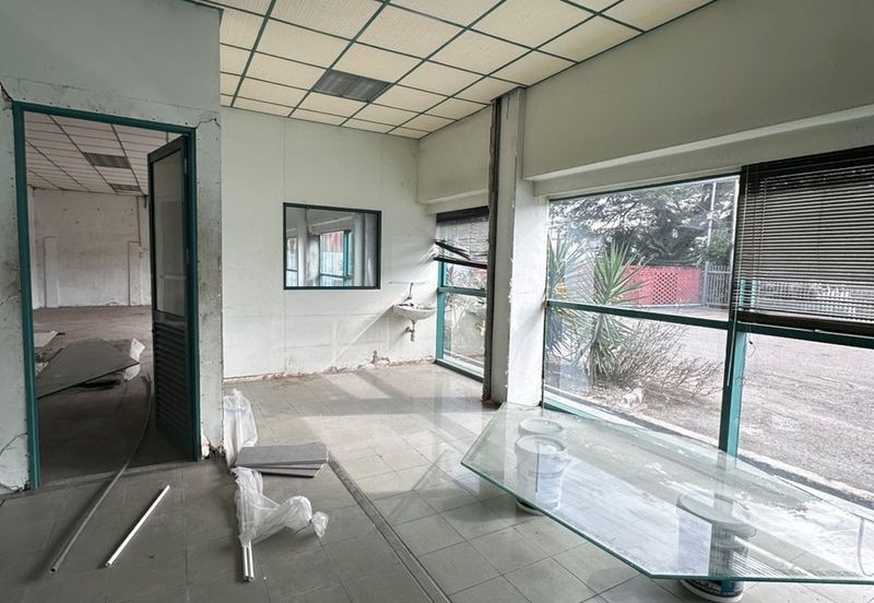 Kolombong warehouse for rent 9000 sqft