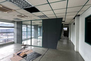 Kolombong warehouse for rent 9000 sqft