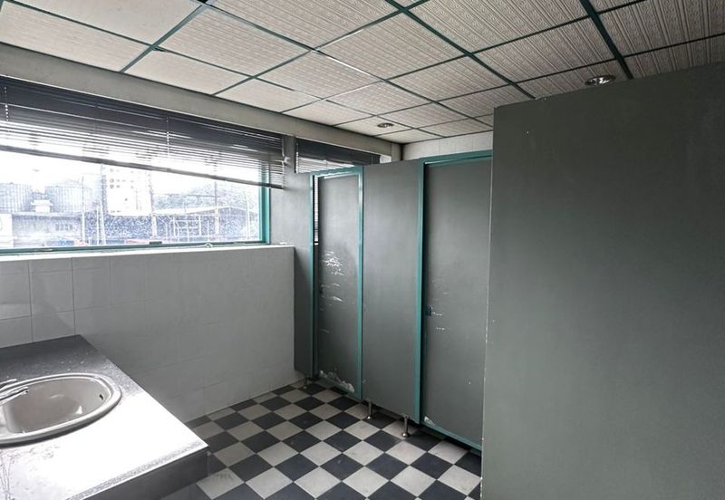 Kolombong warehouse for rent 9000 sqft