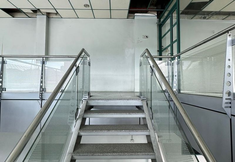 Kolombong warehouse for rent 9000 sqft