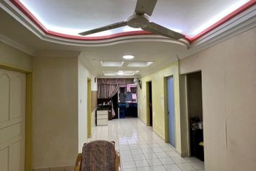 Taman Penampang Apartment phase 2 (2nd floor)