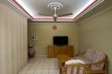 Taman Penampang Apartment phase 2 (2nd floor)