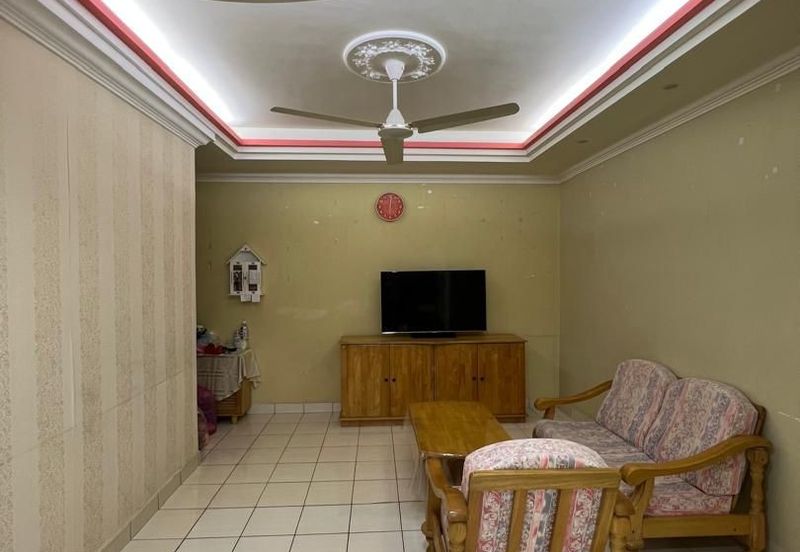 Taman Penampang Apartment phase 2 (2nd floor)