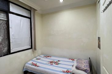 Taman Penampang Apartment phase 2 (2nd floor)