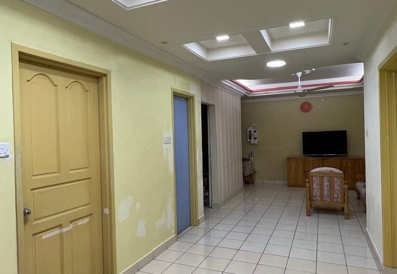 Taman Penampang Apartment phase 2 (2nd floor)