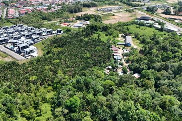 Bantayan Land Bukit Padang