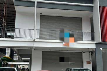 Parklane Benoni Shoplot for rent ground and first floor