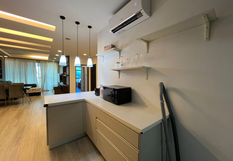 The Peak Vista (Likas)