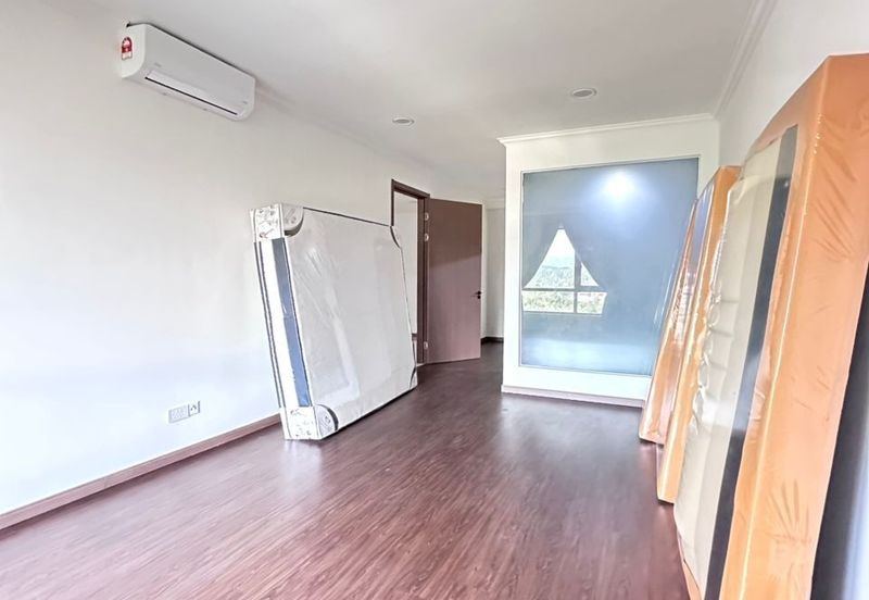 Jesselton Twin Towers