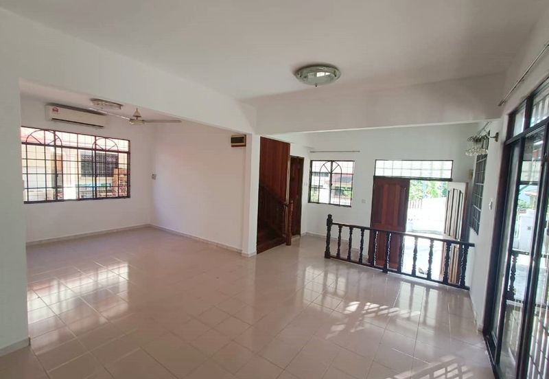 Bundusan Double storey bungalow for rent
