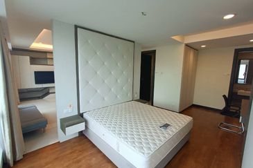 PELAGOS DESIGNER SUITES @ WATERFRONT