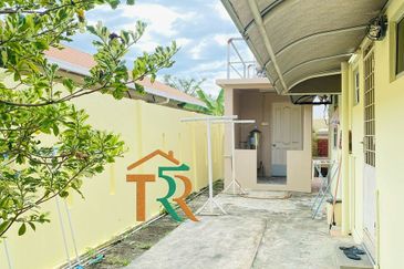 Likas Semi Detached house for sale