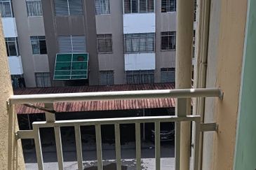 Universiti apartment Phase 1