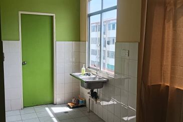 Universiti apartment Phase 1