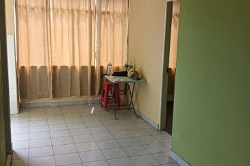 Universiti apartment Phase 1