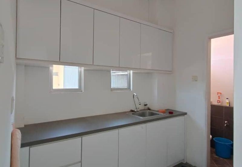 KKIP Warehouse Semi Detached