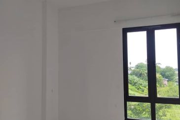 Greenfield residence  Menggatal