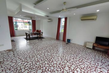 Shangrila Heights Bungalow