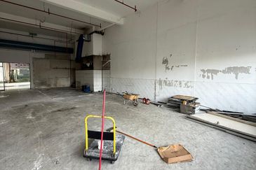 Sutera Avenue ground floor shoplot Block B