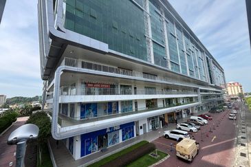 Sutera Avenue Office Block A Corner for rent